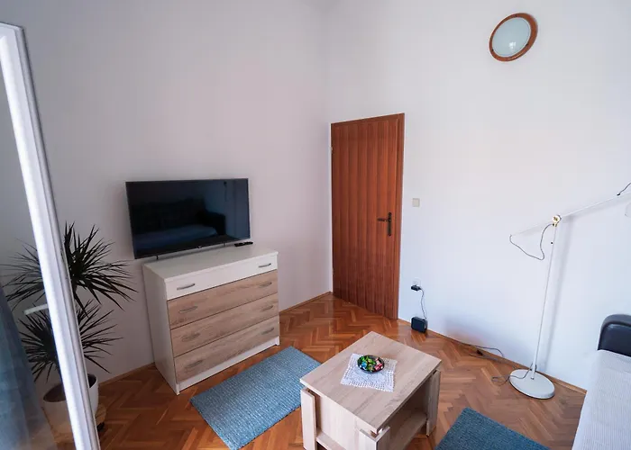 Apartment Manda